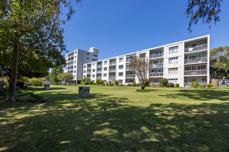 2 Bedroom Property for Sale in Kenilworth Western Cape